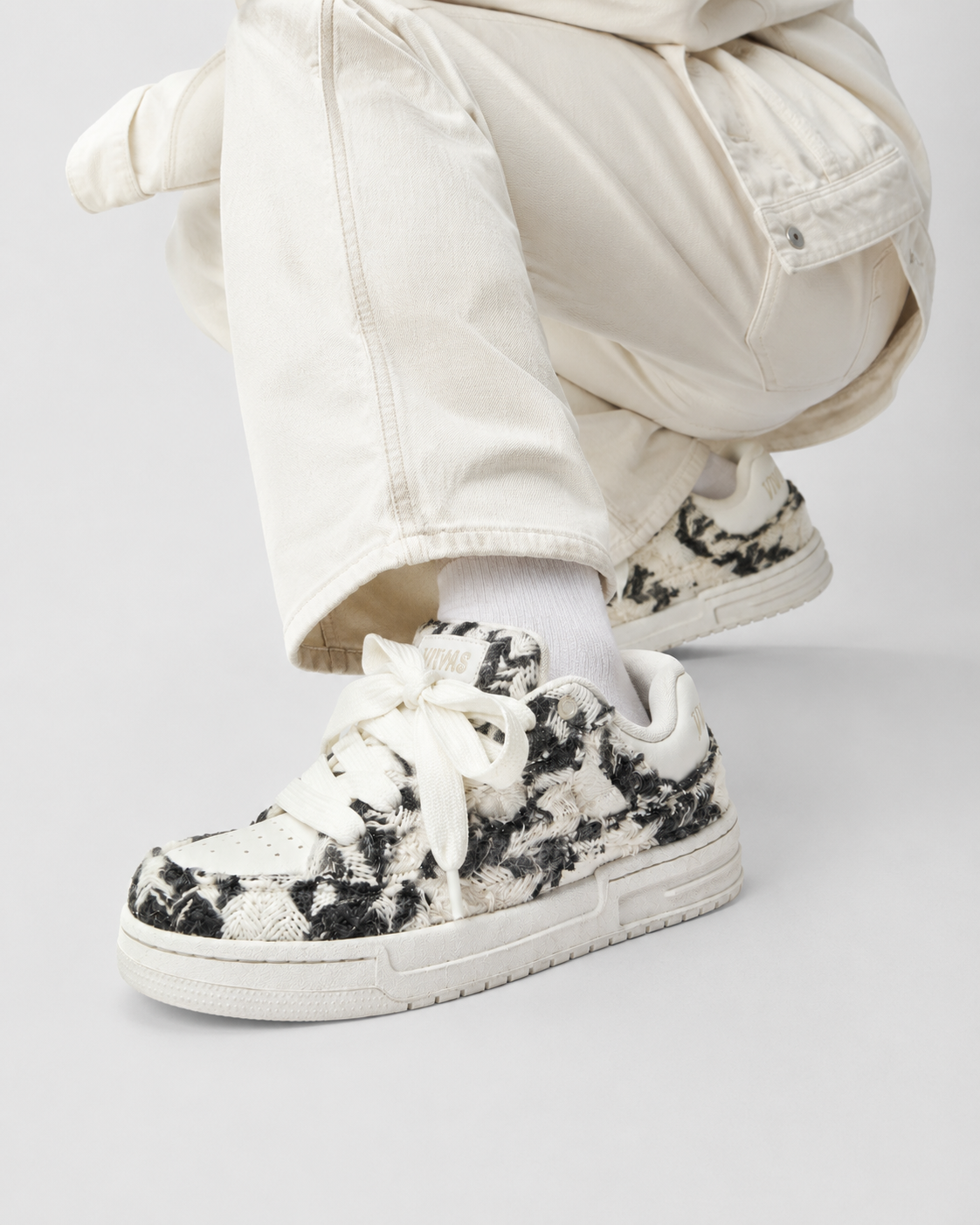 Sneakers Essence