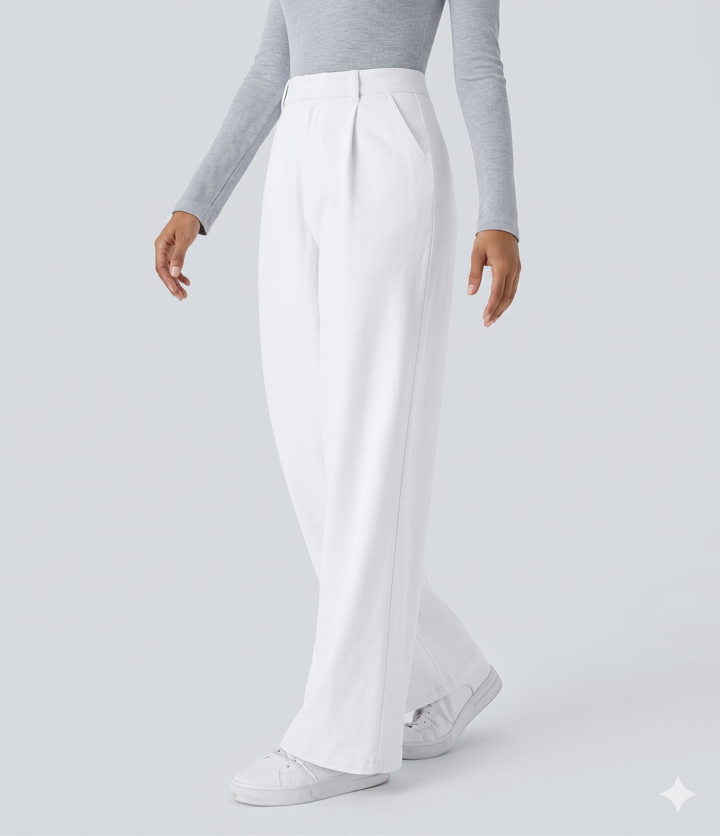 Pantalon tailleur ALERA Flex™ DayStretch à taille haute, coupe droite, avec poches pratiques.