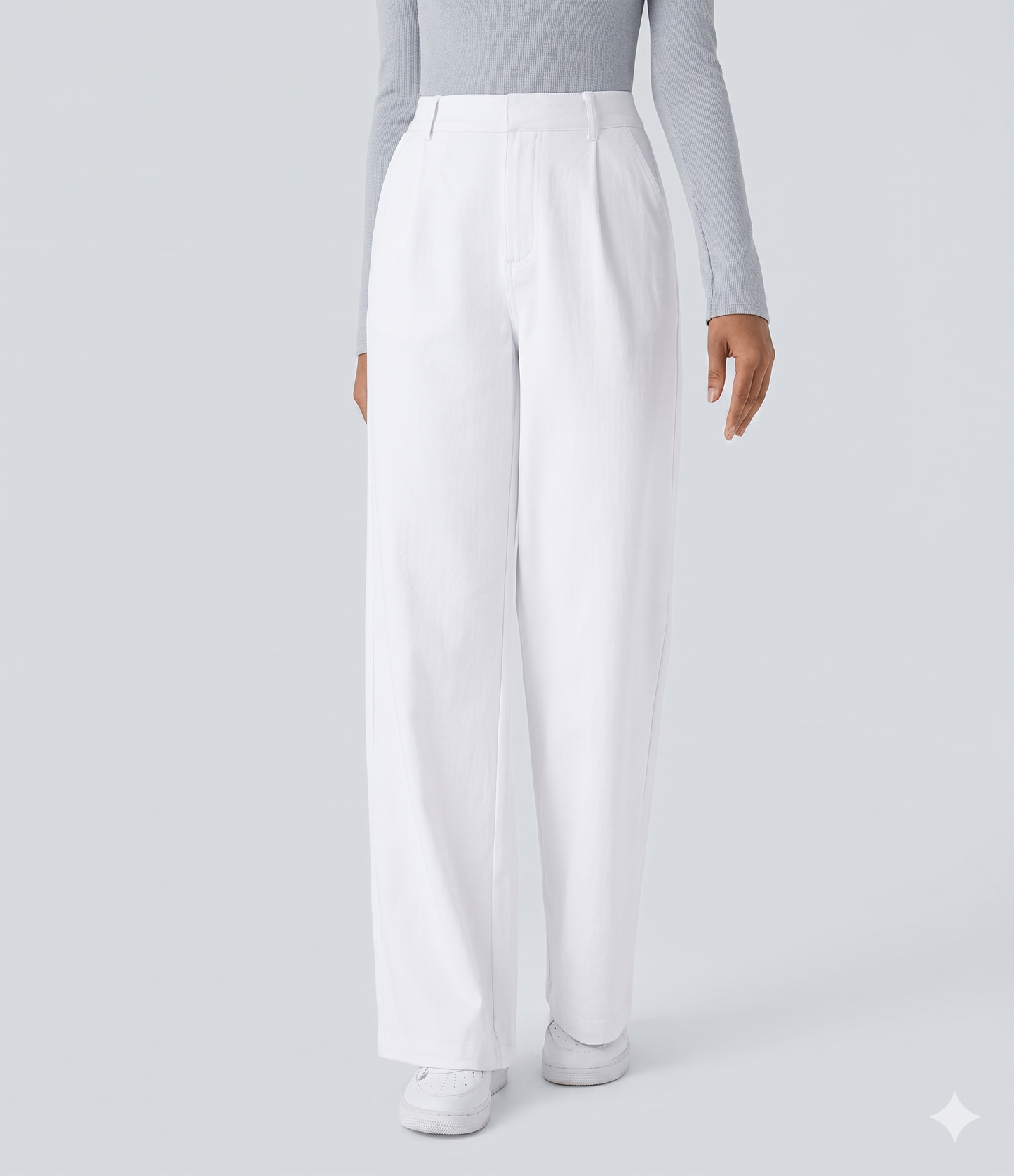 Pantalon tailleur ALERA Flex™ DayStretch à taille haute, coupe droite, avec poches pratiques.